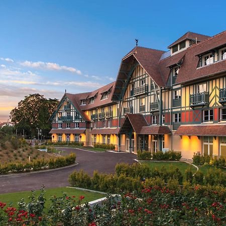 Renaissance Paris Hippodrome De St. Cloud Hotel Рюей-Мальмезон Екстер'єр фото
