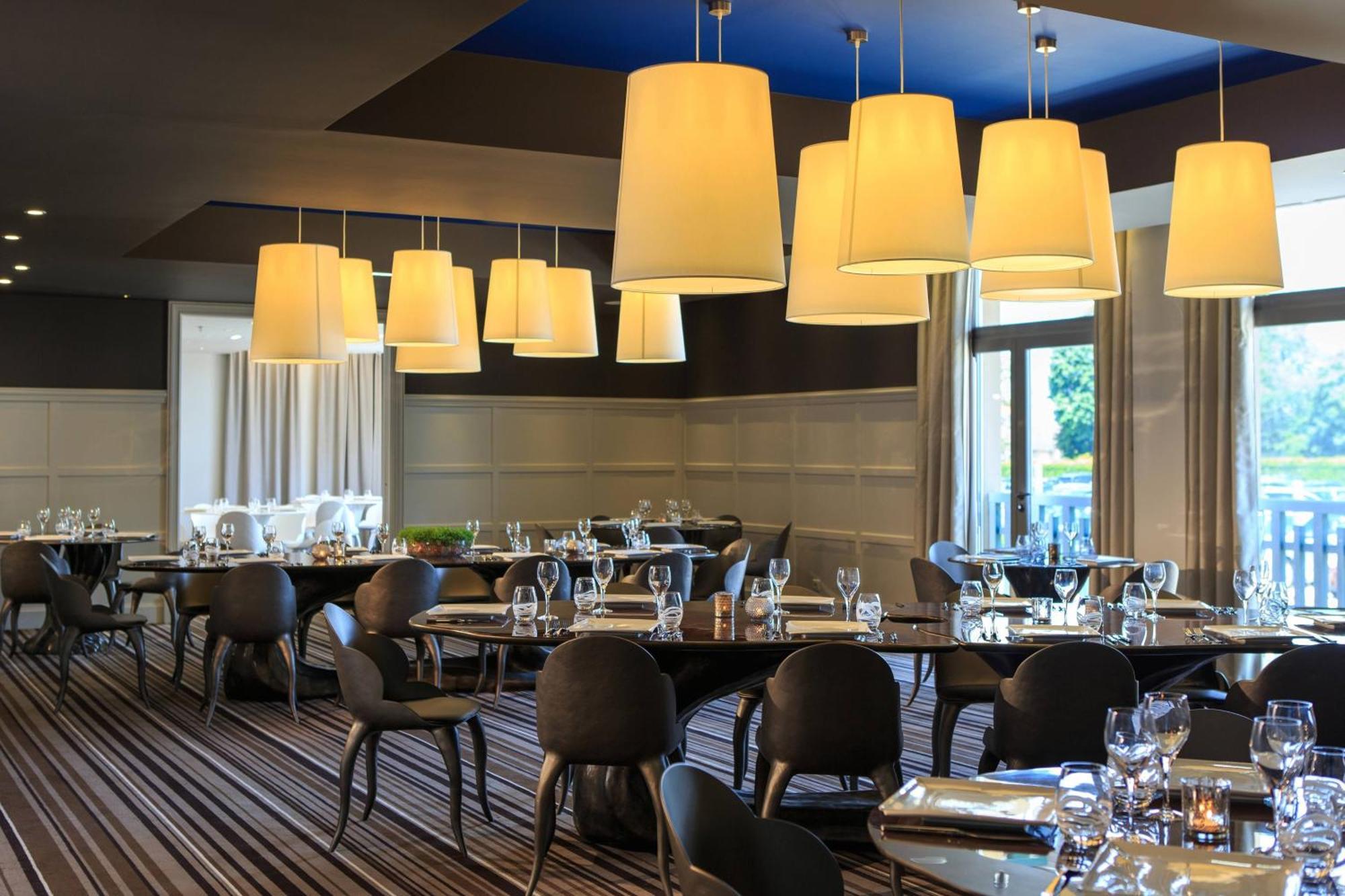 Renaissance Paris Hippodrome De St. Cloud Hotel Рюей-Мальмезон Екстер'єр фото