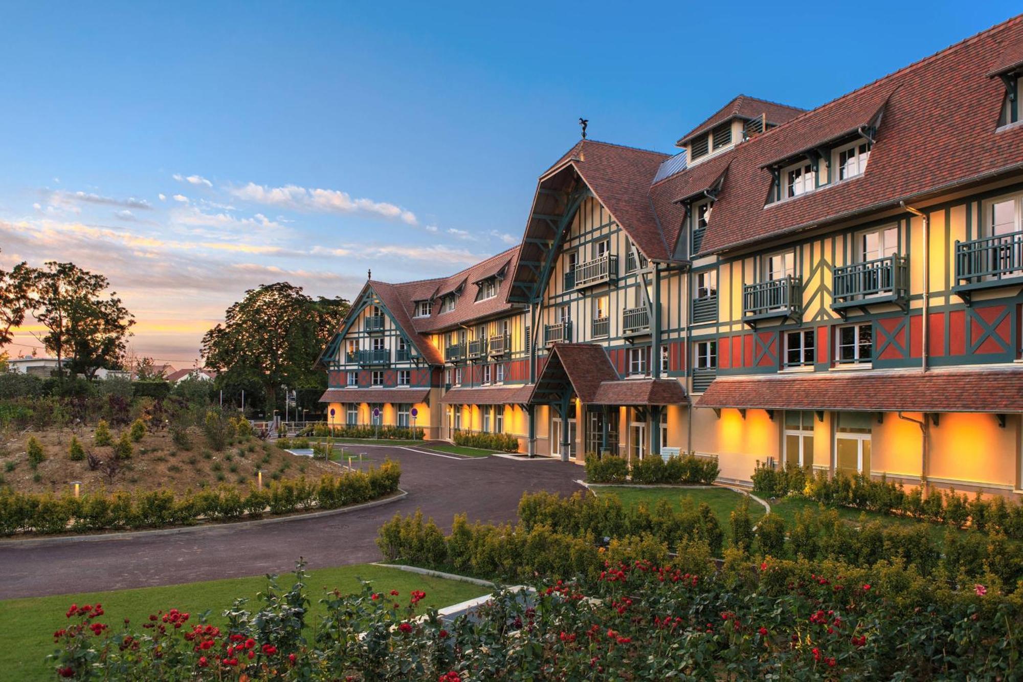 Renaissance Paris Hippodrome De St. Cloud Hotel Рюей-Мальмезон Екстер'єр фото