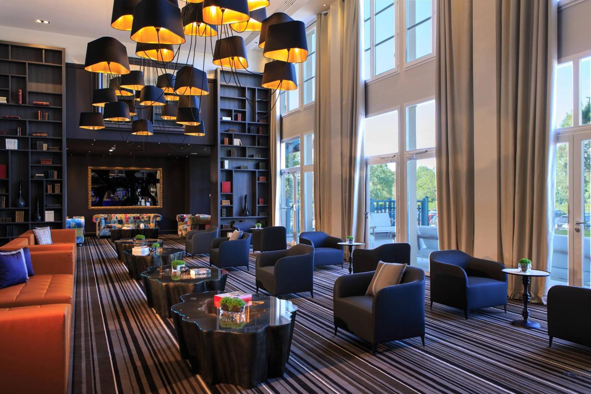 Renaissance Paris Hippodrome De St. Cloud Hotel Рюей-Мальмезон Екстер'єр фото
