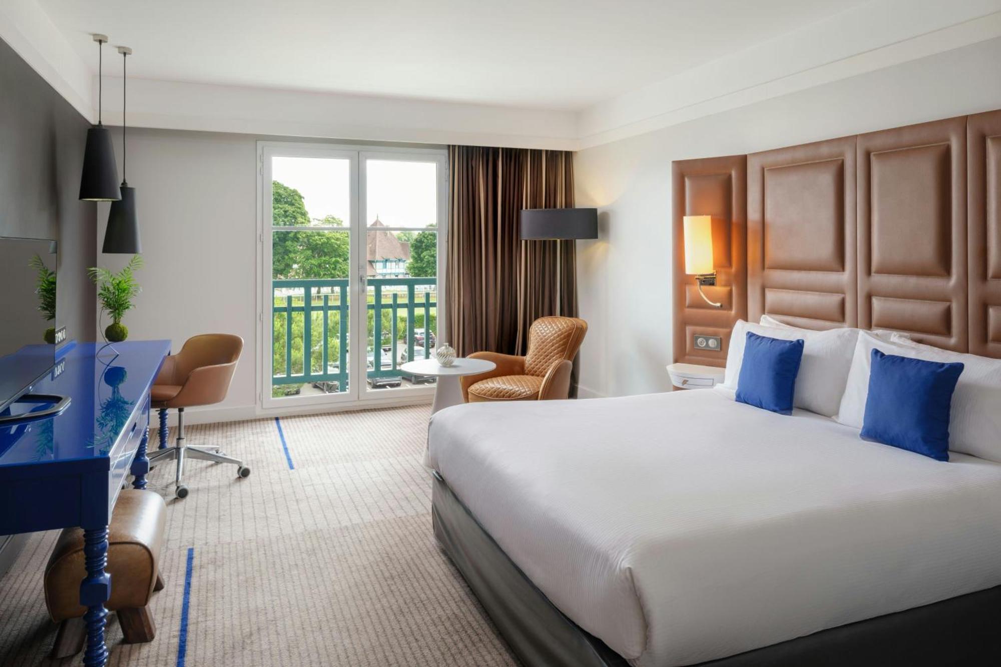 Renaissance Paris Hippodrome De St. Cloud Hotel Рюей-Мальмезон Екстер'єр фото